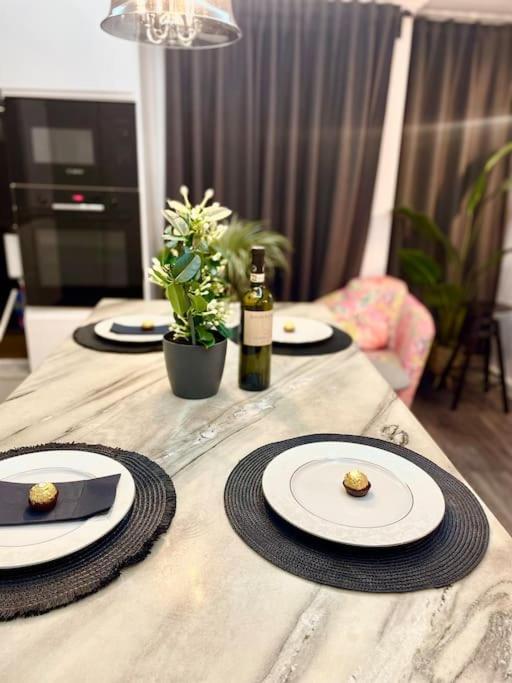 Casa In Inima Capitalei Villa Bukarest Kültér fotó