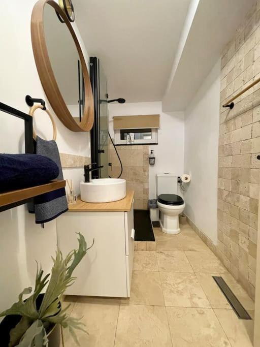 Casa In Inima Capitalei Villa Bukarest Kültér fotó