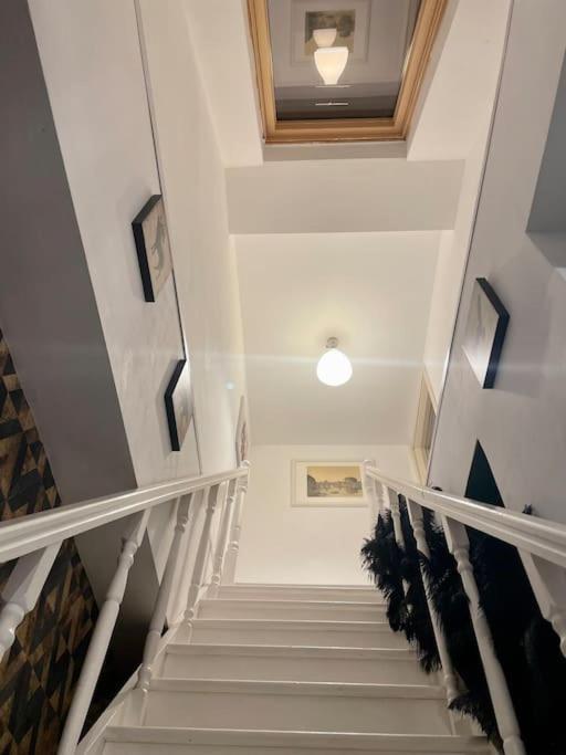 Casa In Inima Capitalei Villa Bukarest Kültér fotó