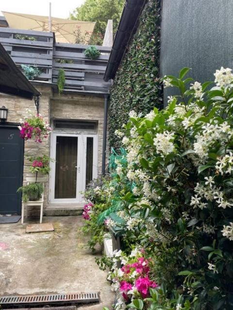 Casa In Inima Capitalei Villa Bukarest Kültér fotó